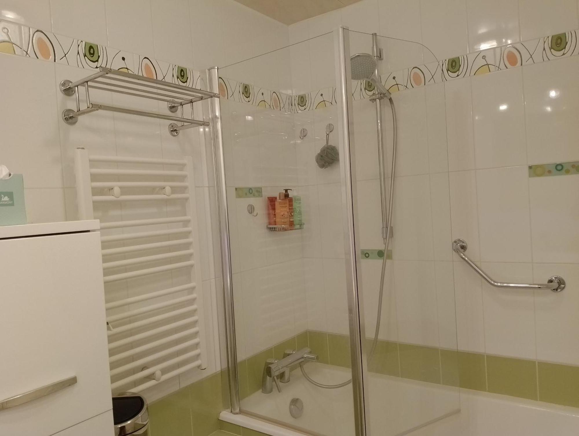 Appartement Residentiel Au Vert Et Au Frais Montigny-le-Bretonneux Exteriör bild